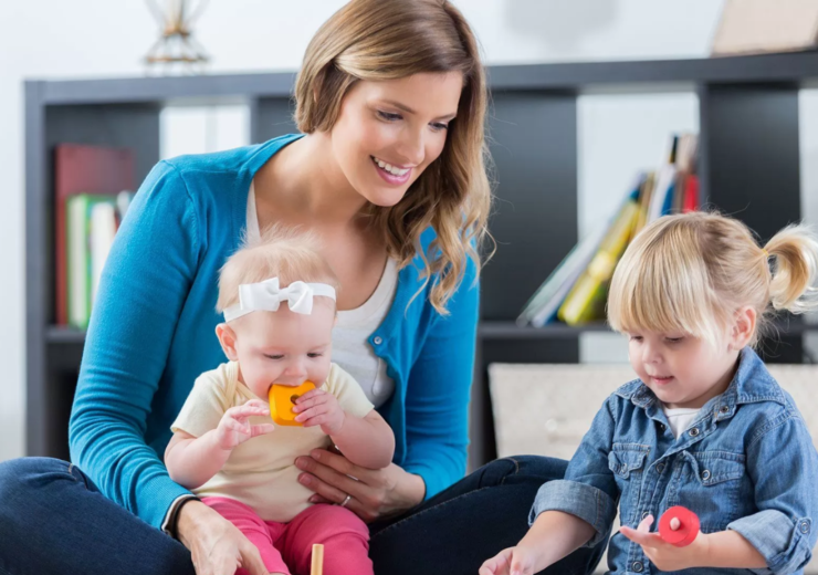 İstanbul İkiz Bebek Bakıcısı