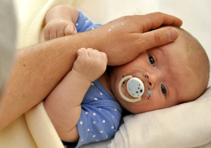 istanbul-premature-bebek-bakicisi-02