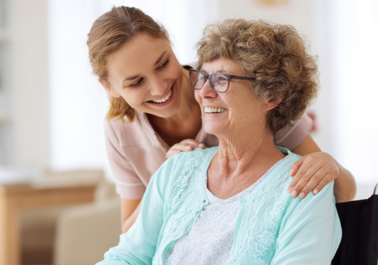 İstanbul Yaşlı Bakıcısı